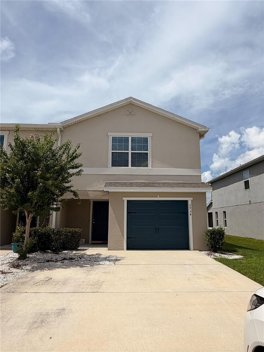 Property Photo:  2934 Fieldwood Circle  FL 34772 