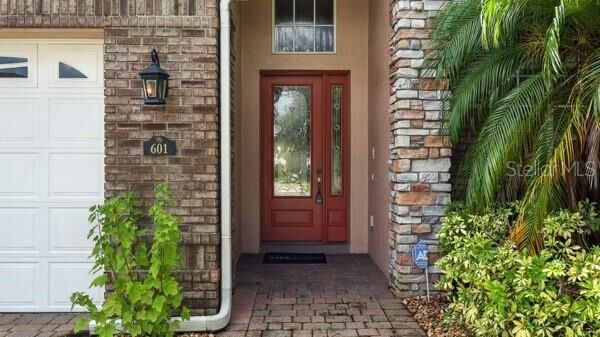Property Photo:  601 Spring Oak Circle  FL 32828 
