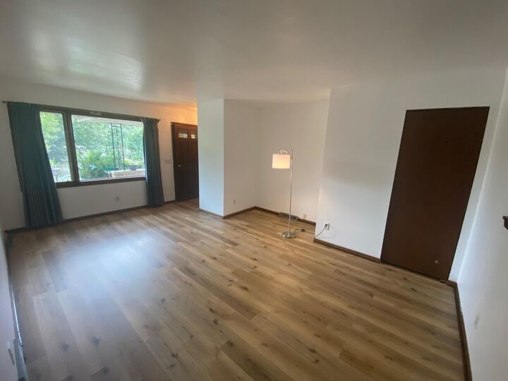 Property Photo:  1916 Kensington Dr  WI 53188 