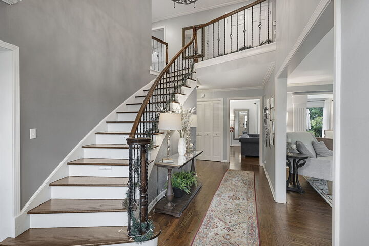 Property Photo:  32 Chatham Lane  IL 60523 