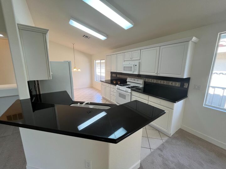 Property Photo: 5217 Angelrock Loop CA 95747