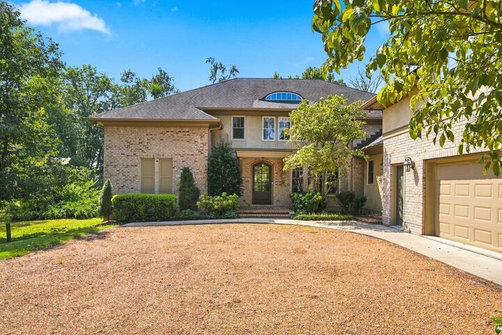 Property Photo: 203B Woodmont Cir TN 37205