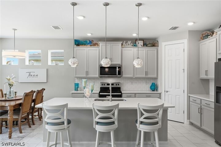 Property Photo:  16530 Seagate Place  FL 34135 