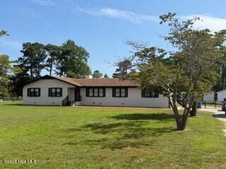 Property Photo: 196 Hill Lane NC 28460