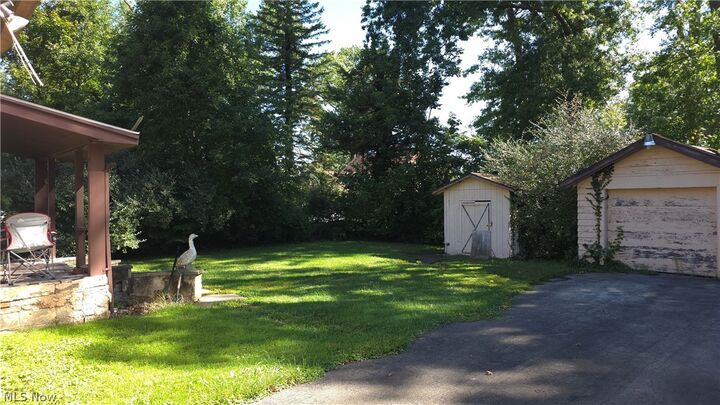 Property Photo:  2021 Felicia Avenue  OH 44504 