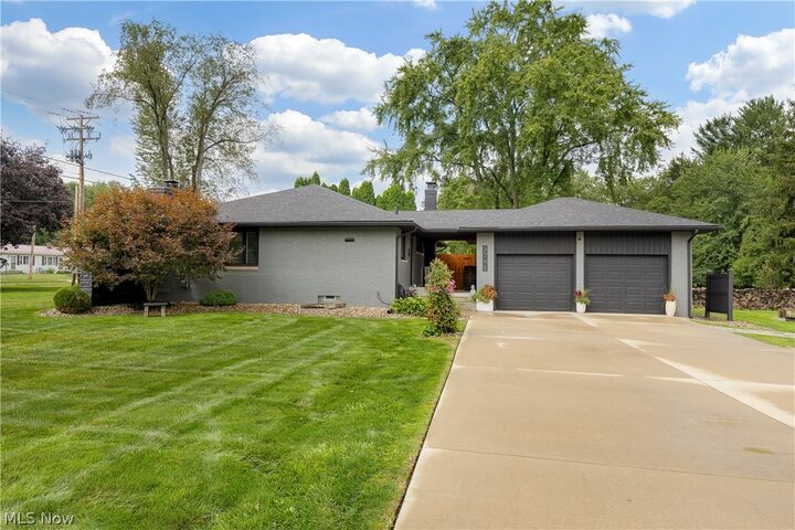 Property Photo:  3781 Summit Road  OH 44266 