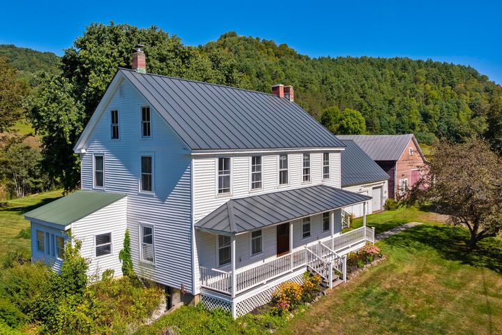 Property Photo:  499 Vt Route 110  VT 05077 
