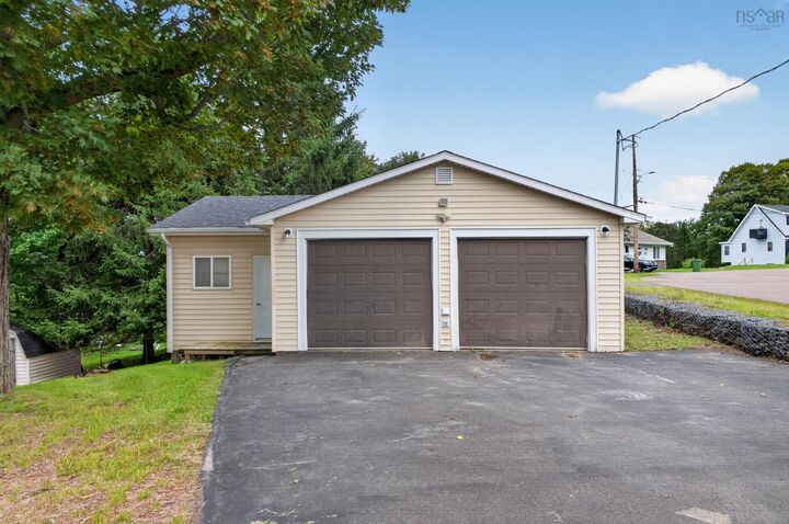Property Photo:  35 Lockhart Avenue  NS B2N 5T6 