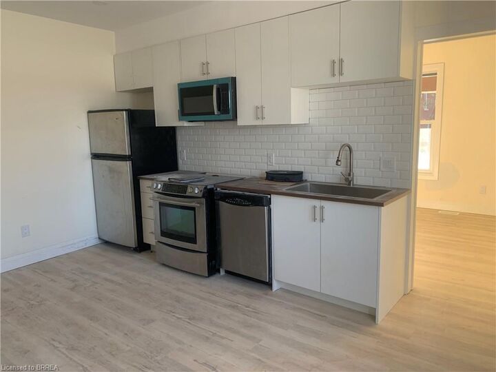 Property Photo:  59 Church Street B  ON N3T 3R2 