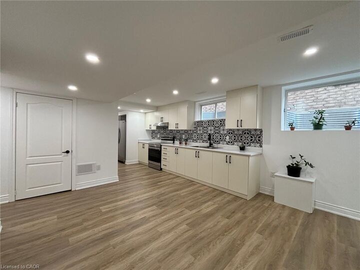 Property Photo:  340 Watervale Crescent 2  ON N2A 0G1 