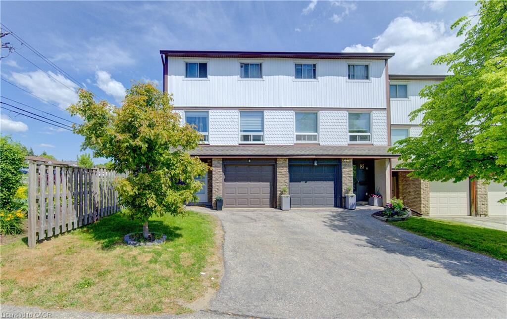 Property Photo:  80 Old Country Drive 1  ON N2E 2E5 
