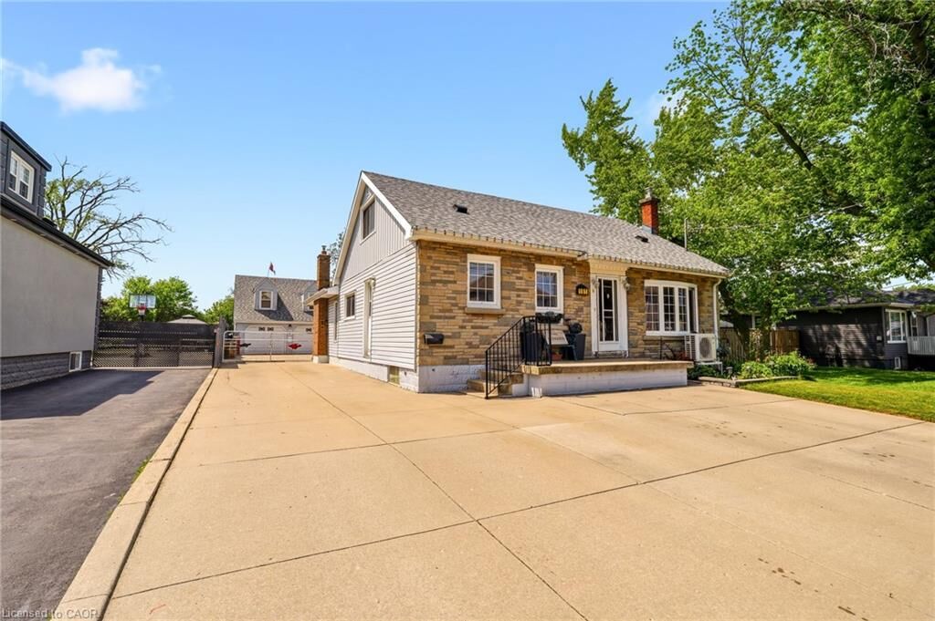Property Photo:  191 Millen Road  ON L8E 2G4 