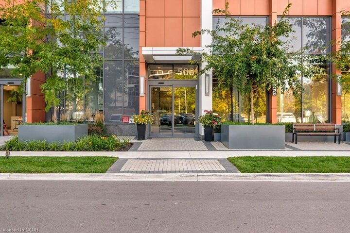 Property Photo:  500 Brock Avenue 1001  ON L7S 0A5 