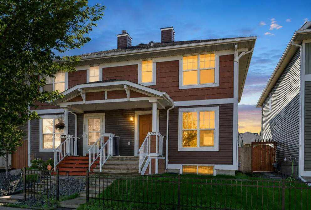 Property Photo:  577 Auburn Bay Avenue SE  AB T3M 1T3 