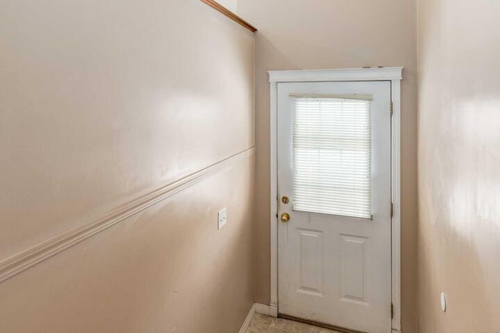 Property Photo:  109 Hidden Creek Gardens NW  AB T3A 6J4 