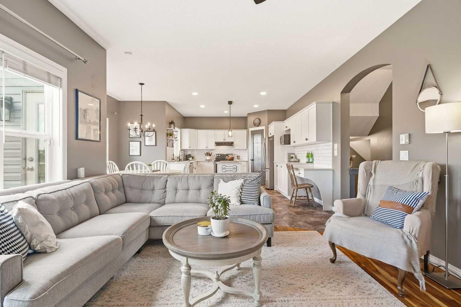 Property Photo:  220 Springmere Place  AB T1X 1J2 