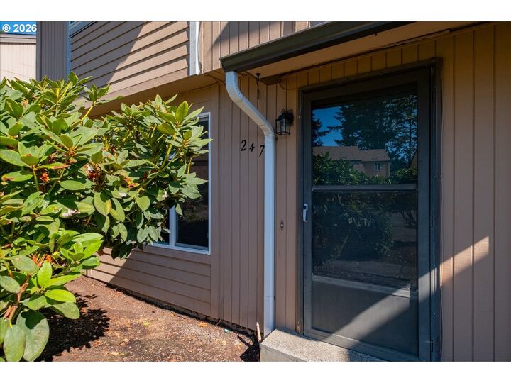 Property Photo:  247 McNary Heights Dr N  OR 97303 