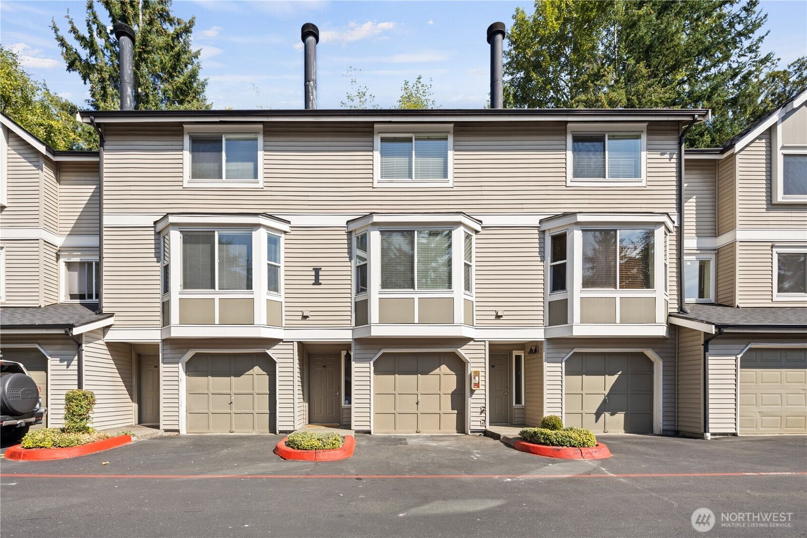 Property Photo:  16101  Bothell Everett Hwy I3  WA 98012 