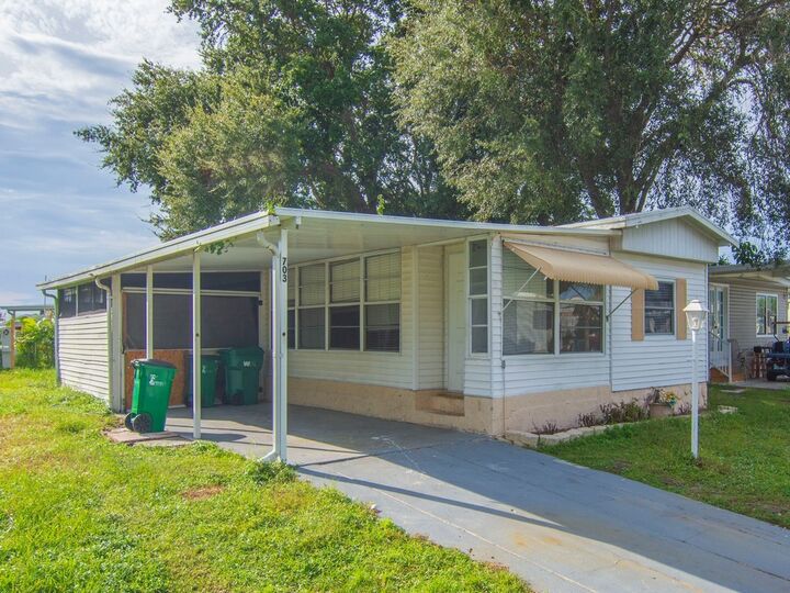 Property Photo:  703 Lark Drive  FL 32976 