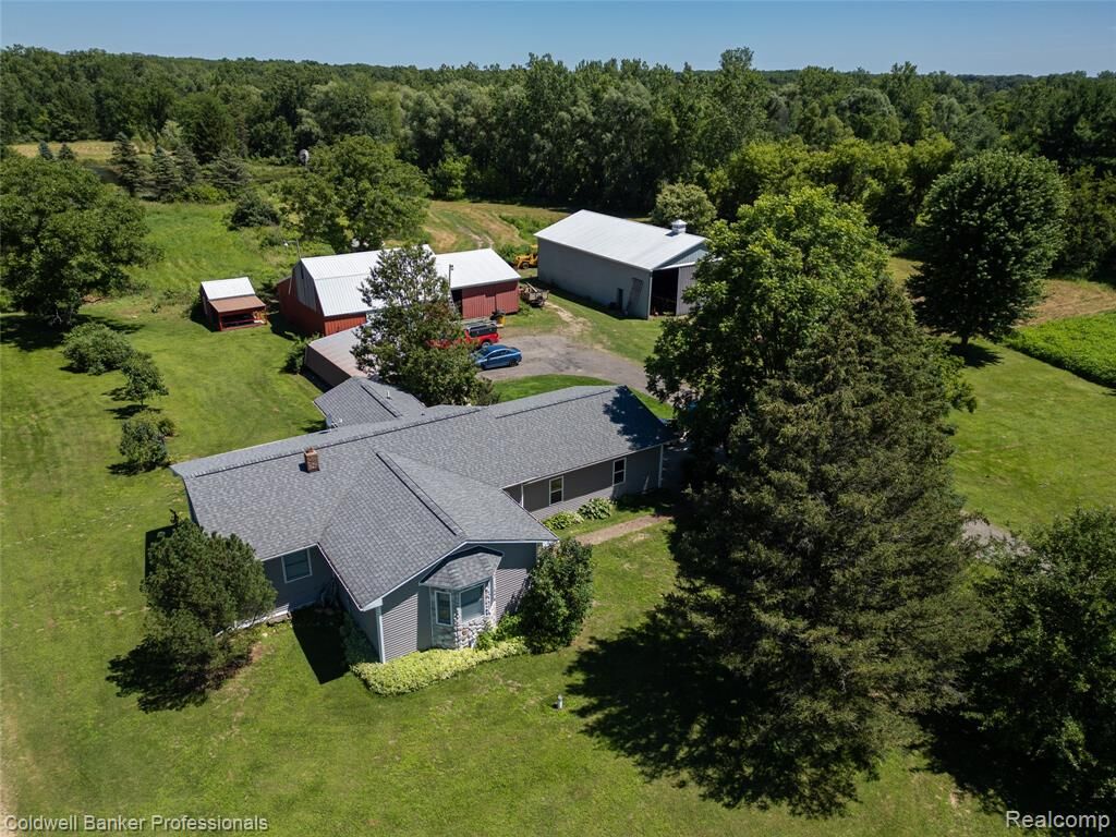 Property Photo:  1840 N Lake Pleasant Road  MI 48412 