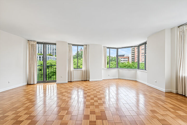 Property Photo:  311 Greenwich Street 6cd  NY 10013 