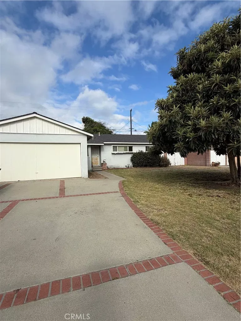 Property Photo:  11841 Gary Street  CA 92840 