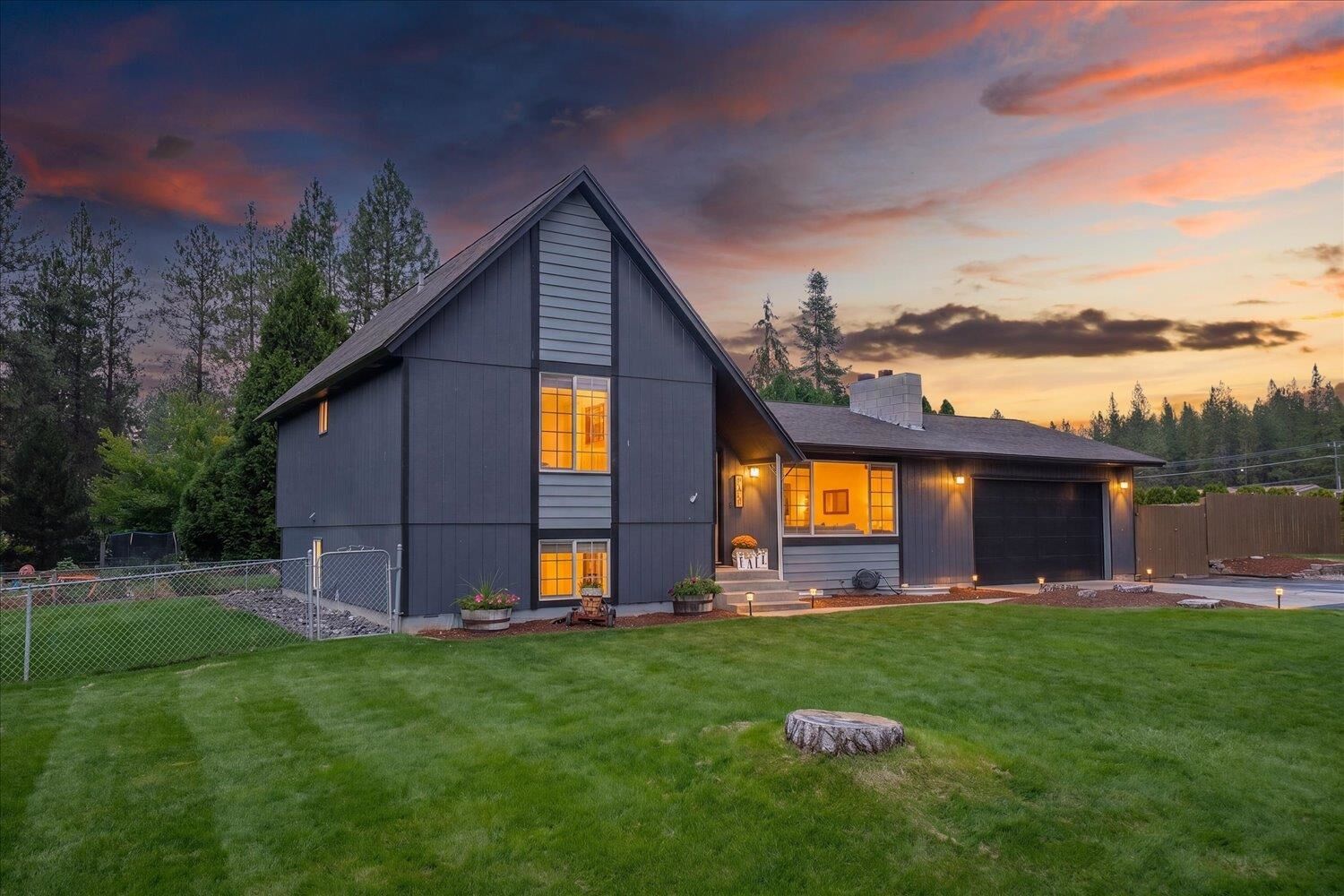 Property Photo:  4007 E Moody Rd  WA 99021 