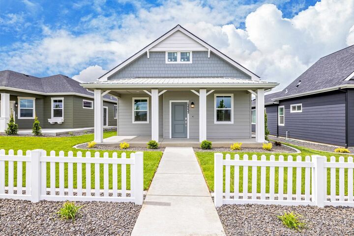 Property Photo: 12177 N Dupont Dr WA 99218