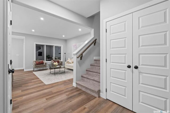 Property Photo:  337 Cockcroft Street  SK S7V 1Y8 