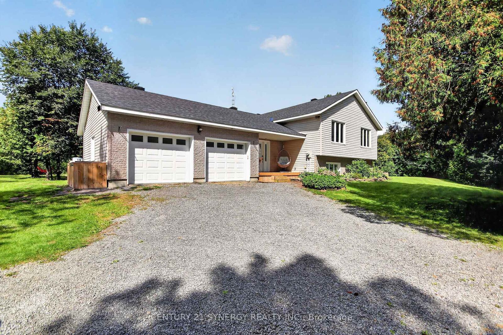 Photo de la propriété:  496 William Campbell Road  ON K7A 4S6 
