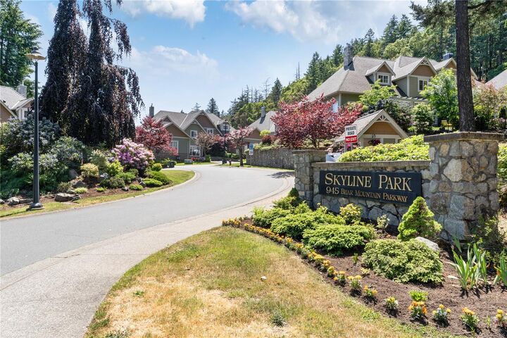 Property Photo: 945 Bear Mountain Pkwy #122 BC V9B 6T1