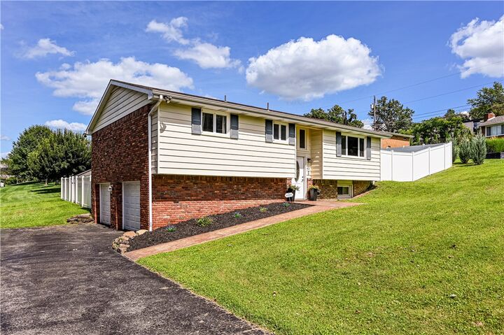 Property Photo: 421 Hillcrest Dr PA 15650