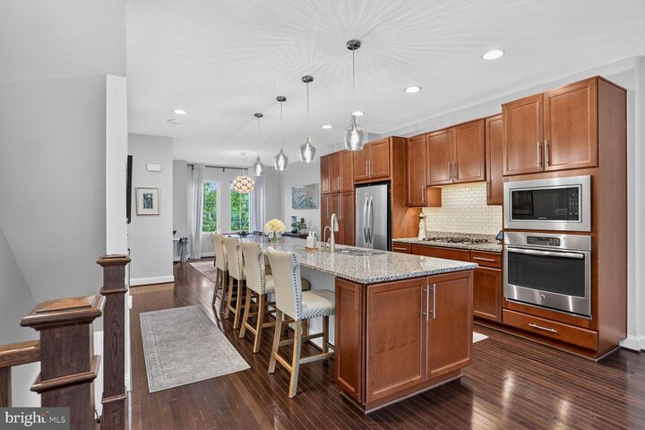 Property Photo:  42290 Peregrine Terrace  VA 20148 