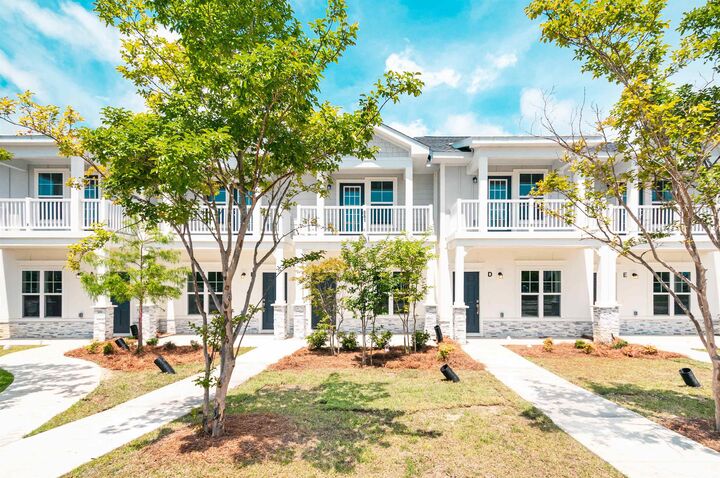 Property Photo:  861 Maxine Ct. 4E  SC 29577 