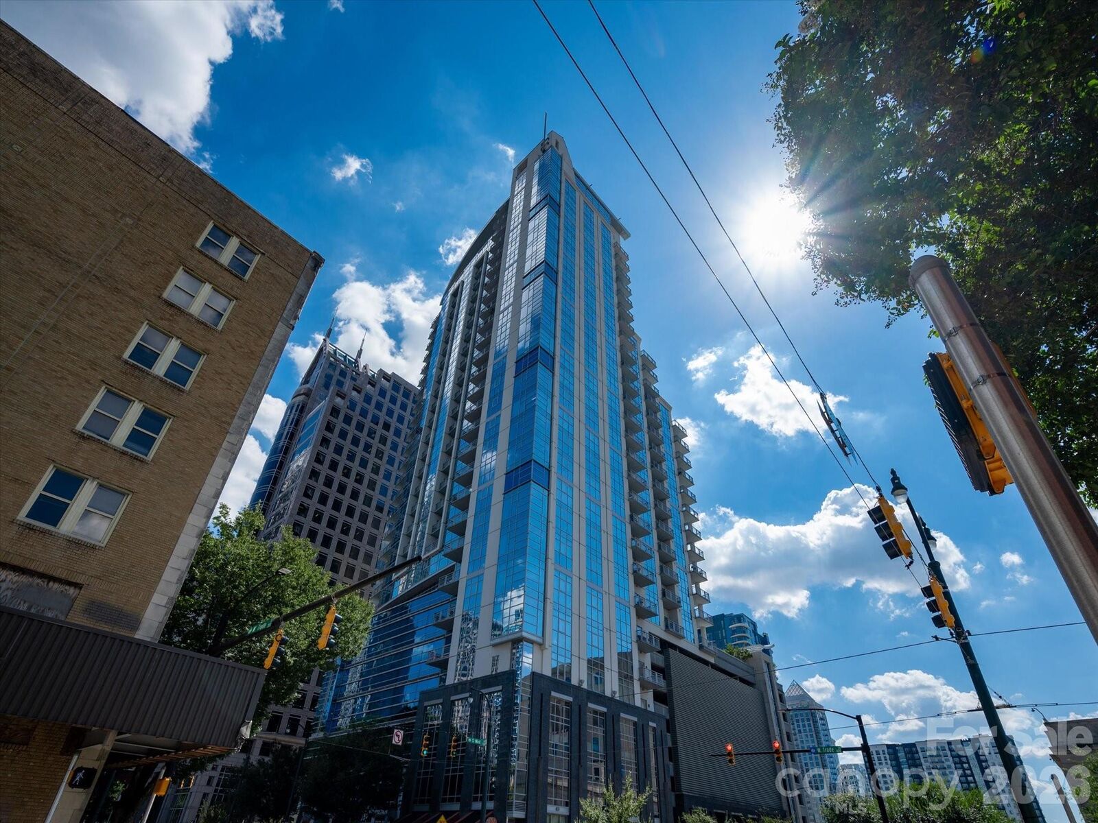 Property Photo: 333 W Trade Street 2005 NC 28202