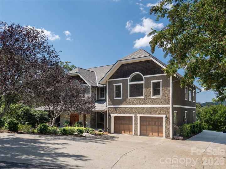 Property Photo:  3 Blue Heron Drive  NC 28732 