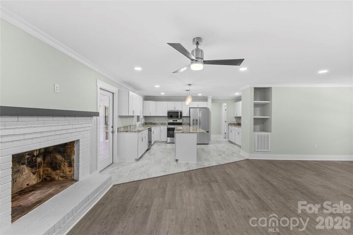 Property Photo: 614 S Magnolia Street NC 28115