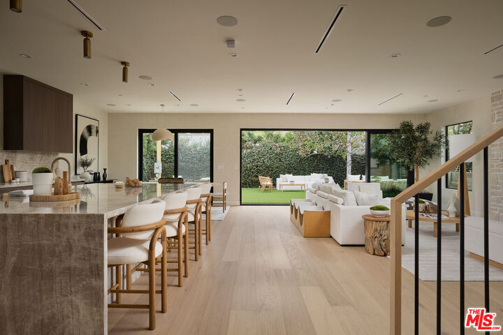 Property Photo:  3732 Beethoven St  CA 90066 