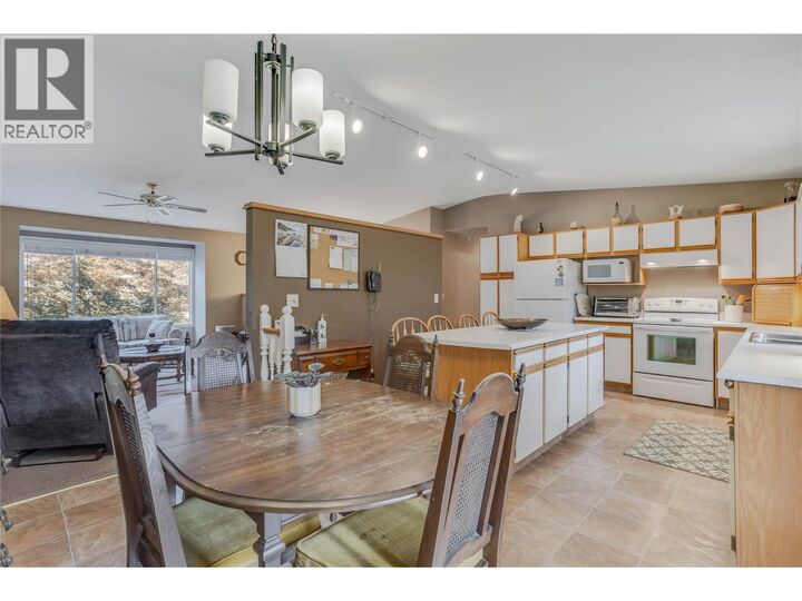 Property Photo: 2335 Somerset Court BC V1Z 3L5