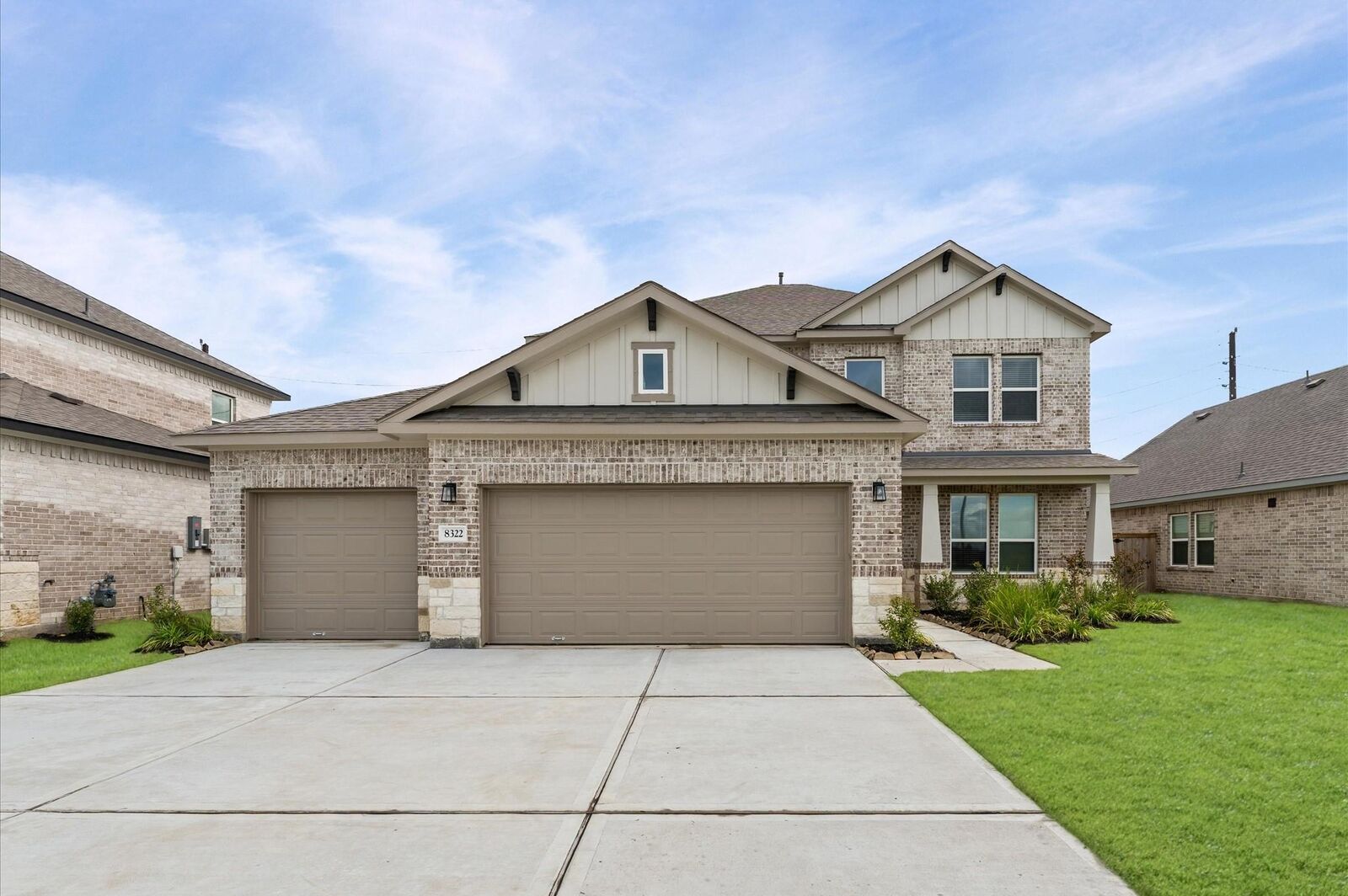 Property Photo: 8322 Amethyst Valley Lane TX 77515