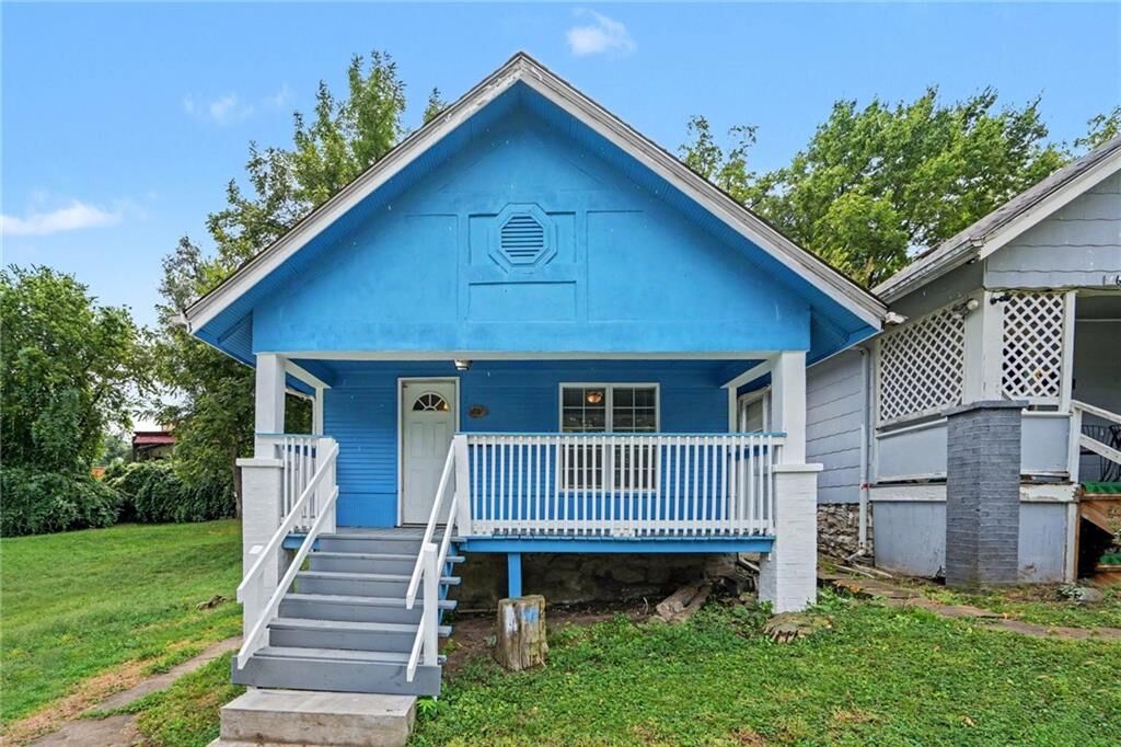 Property Photo:  6039 E 14th Street  MO 64126 