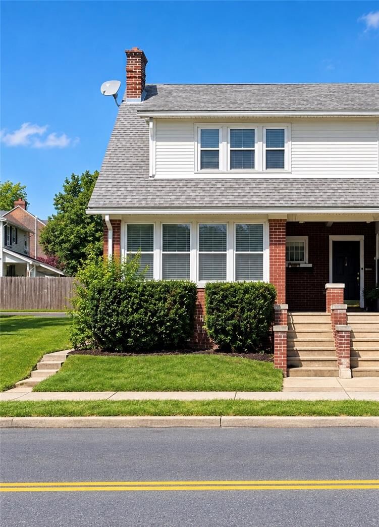 Property Photo: 7 E Elizabeth Avenue PA 18018