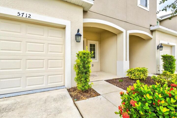 Property Photo:  5712 Haven Terrace  FL 34275 