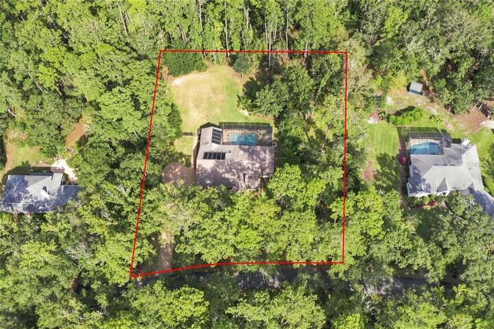 Property Photo:  6303 NW 93rd Terrace  FL 32653 