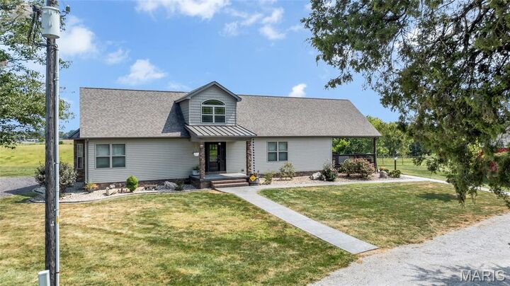 Property Photo: 4176 State Route 156 IL 62298