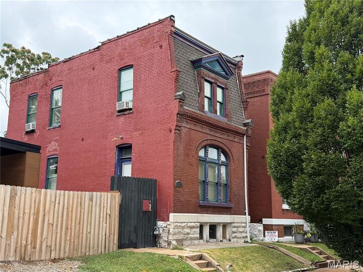 Property Photo:  3319 Wisconsin Avenue  MO 63118 
