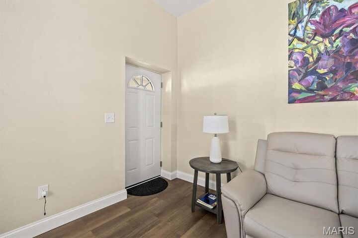 Property Photo: 109 N Oak Street IL 62220