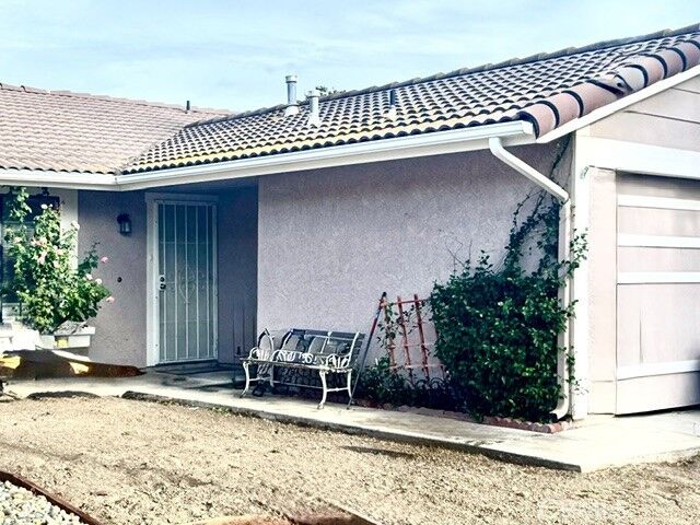 Property Photo:  1322 Buttercup Lane  CA 93446 