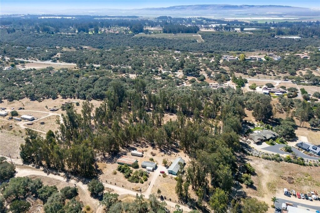Property Photo:  1831 Viejo Road  CA 93420 