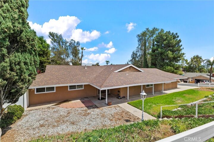 Property Photo:  5760 Avenue Juan Bautista  CA 92509 